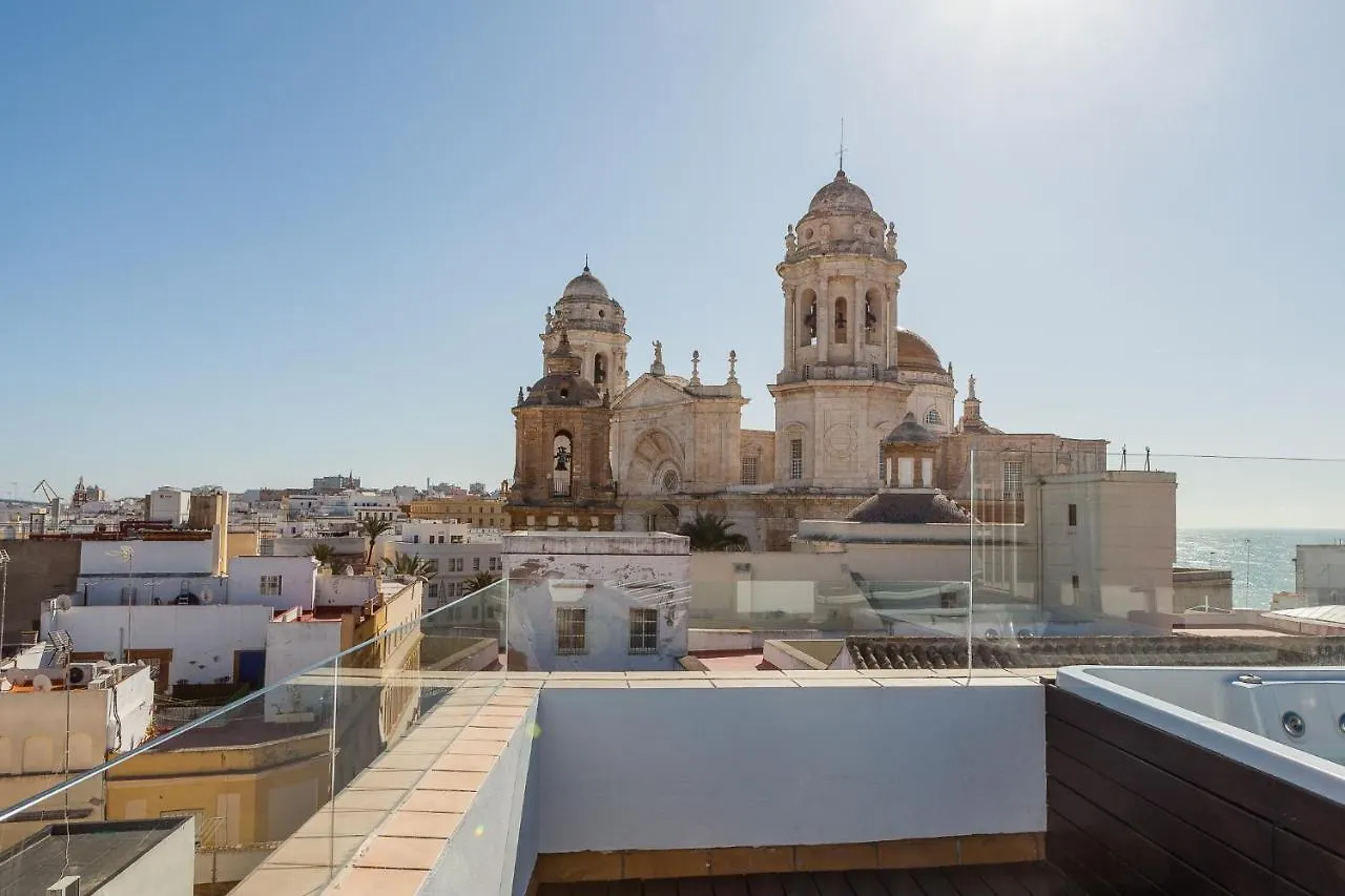 ***** Attic With Impressive Views And Jacuzzi Apartman Cádiz
