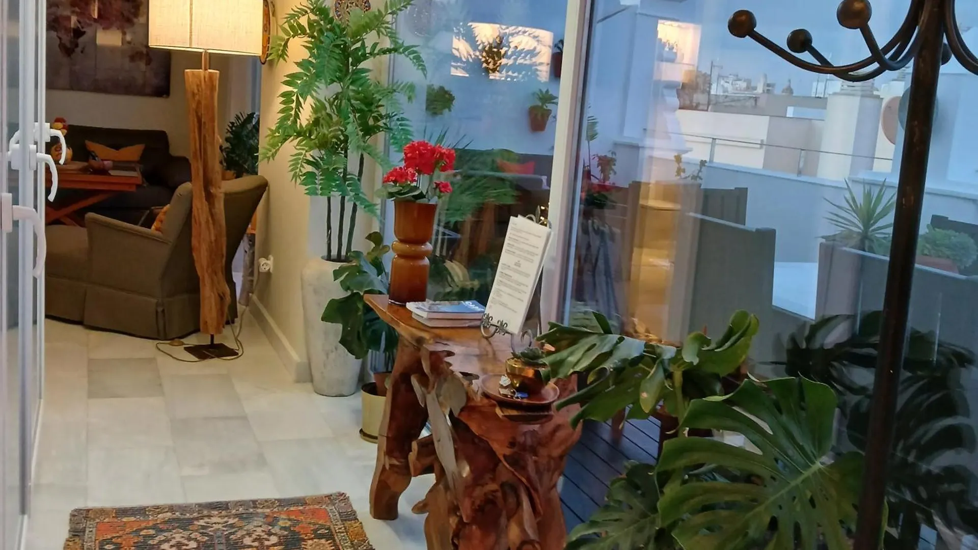 شقة ***** Attic With Impressive Views And Jacuzzi كاديز