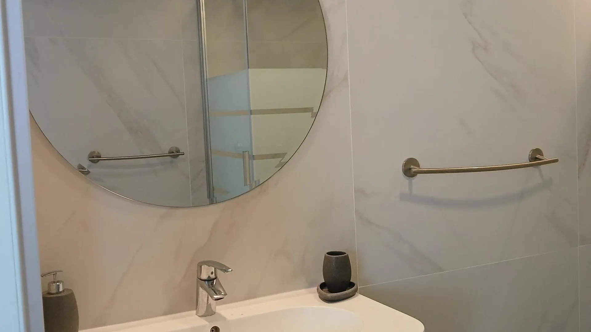 ***** Attic With Impressive Views And Jacuzzi Apartment Cadiz