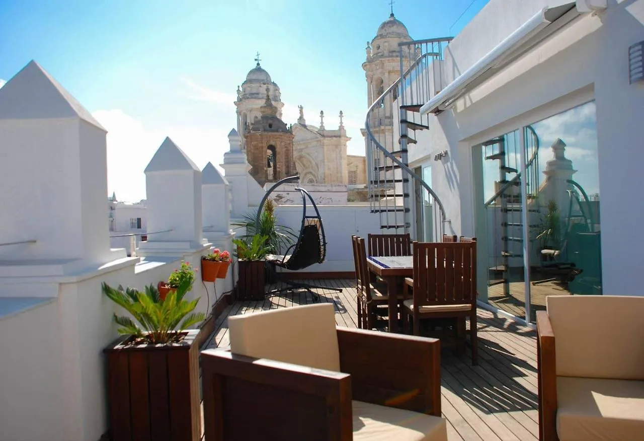 ***** Attic With Impressive Views And Jacuzzi Apartment Cadiz